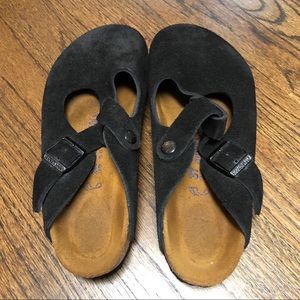 Birkenstock Closed Toe Sandal, Black Buckle. 37.